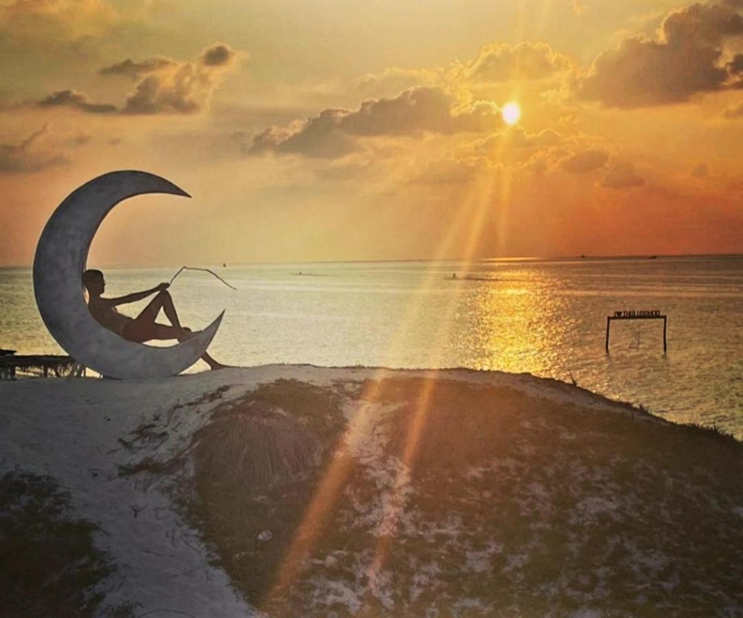 Hotel Ocean Breeze Maldives Thulusdhoo Exteriér fotografie